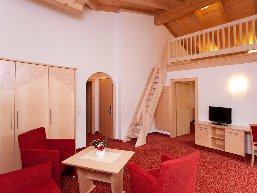 Erlebnishotel Kitzbuehler Horn Oberndorf en Tyrol Extérieur photo