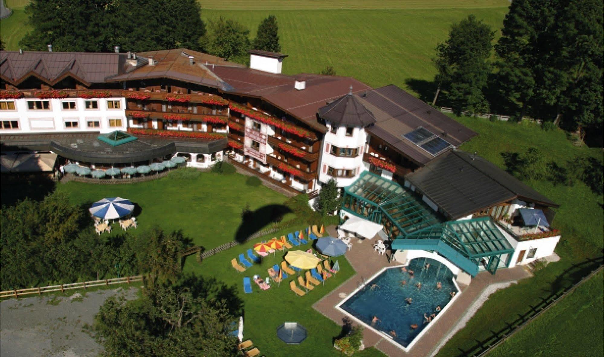 Erlebnishotel Kitzbuehler Horn Oberndorf en Tyrol Extérieur photo